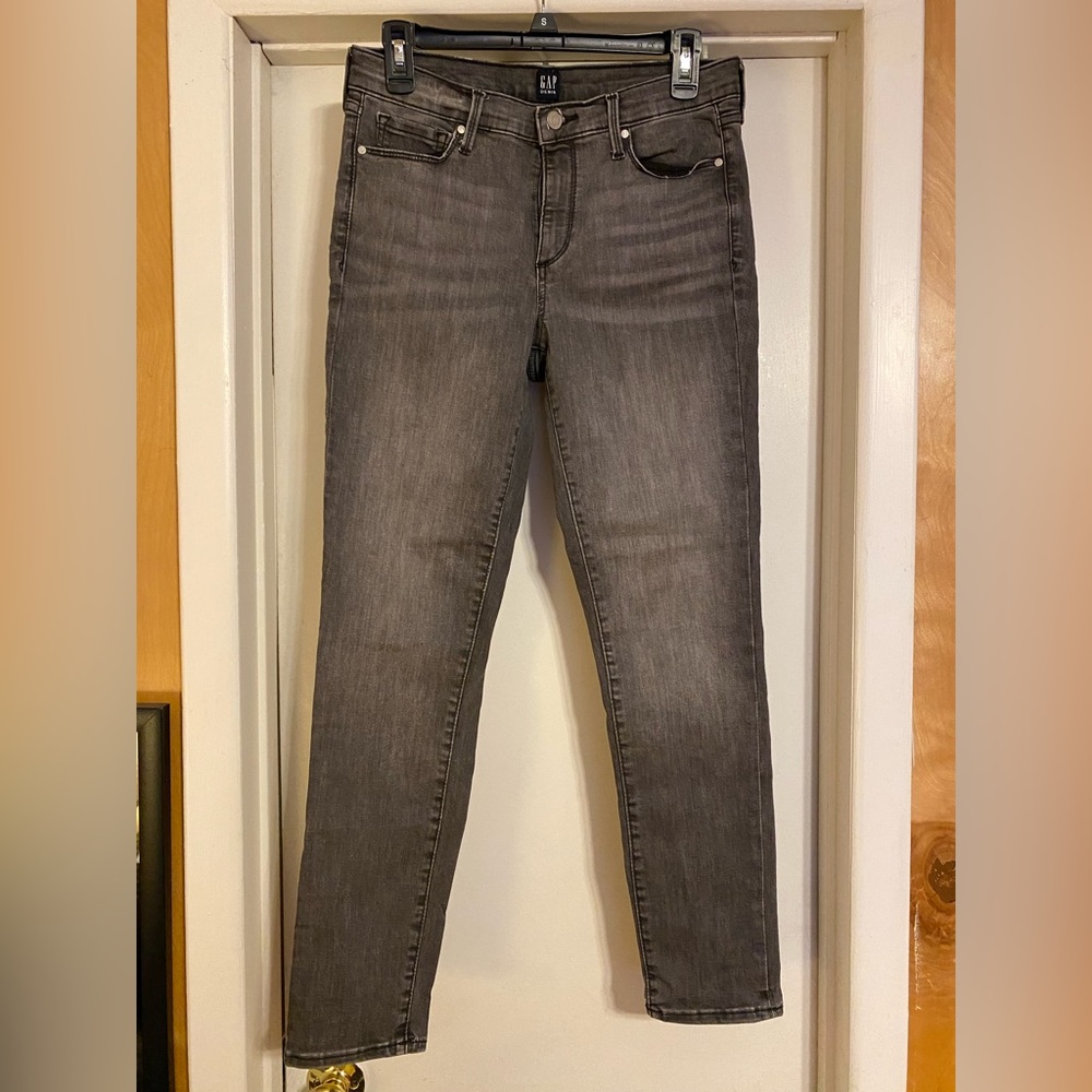Gap grey skinny jeans